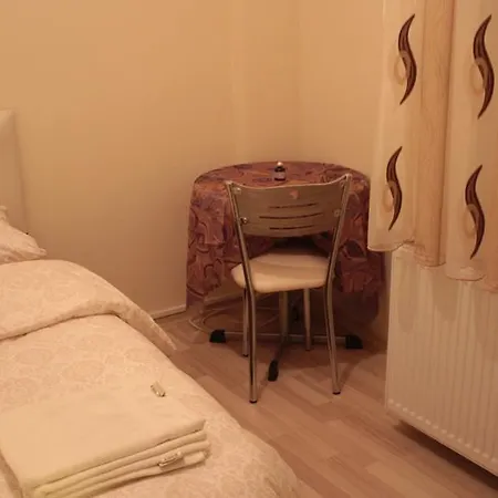 Aktif * イスタンブール